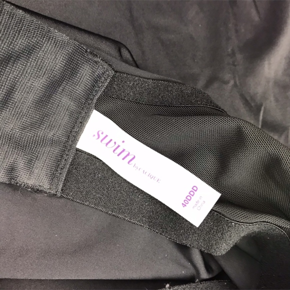 ✖️SOLD✖️Hardware Swim Tank - Picture 6 of 6